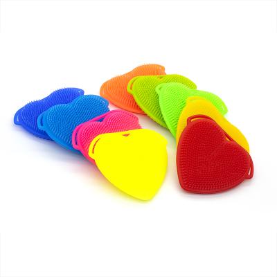 China Wholesale High Quality Autofoaming Mini Heart Shaped Silicone Facial Hair Removal Beauty Product Cleaning Brush for sale