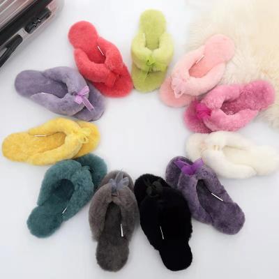 China CUSHIONING Wholesale Fur Slippers and Wallet Covers Fur House Slippers Ladies Fur Slippers for sale