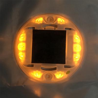 China Synchronize Driveway Solar Cat Eye Driving Way Plastic Dia 117*23 Mm Road Stud Light for sale