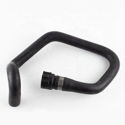 China LR005298 Rubber Cooling System Hose Water Pipe For Land Rover DST for sale