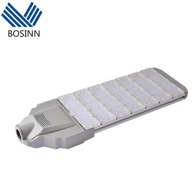 China ROAD Integrated Street Light Wind Turbin Solar Anti-glare Road Lamps Parking Lots Hybrid High Mast Lights for sale