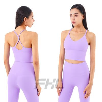 China 2022 Breathable New Lift Up Padded Top Yoga Fitness Halter Gym Support Vest Workout Tank Top Running Slim Shoulder Strap for sale