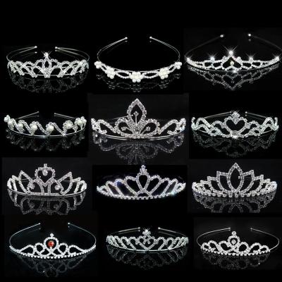 China Little Girl Fashionable Head Crystal Love Headpiece Crown Princess Wear Rhinestone Prom Crown Wedding Props Bridal Headpiece for sale