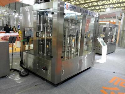 China Industrielle abfüllende Ausrüstung Monoblock des Sus-304 füllende und mit einer Kappe bedeckende Maschine zu verkaufen