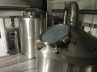 Chine Systèmes commerciaux de brassage de bière d'équipement de brassage de bière de métier des affaires 10Bbl à vendre