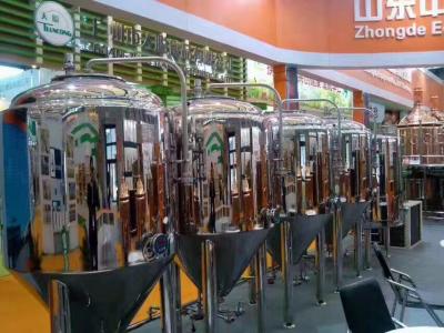 Chine Acier inoxydable d'équipement clés en main automatique de microbrasserie ou matériel d'en cuivre à vendre