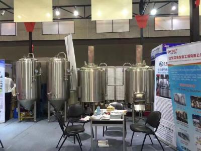 Cina Una birra di 10 barilotti che rende ad attrezzatura acciaio inossidabile capacità facente domestica del sistema 500L in vendita