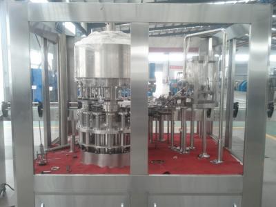 China Garrafa de engarrafamento Wahing do equipamento da bebida da elevada precisão que enche-se arrolhando a máquina de Monoblock à venda