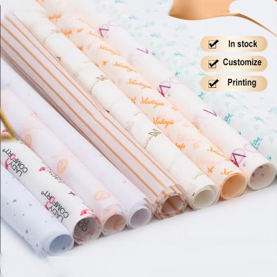 China Custom Materials 2022 Printing Personal Clothes Recycled Sandwich Wrapping Papers Logo Hot Selling Wrapping Paper for sale