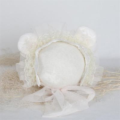 China Anti-wrinkle baby bonnet lace newborn hat for photography props beautiful baby bonnet photography props for sale