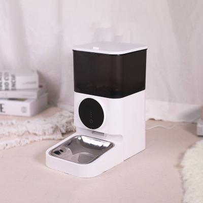 China Pet Food Timing Automatic Dog Feeder with Remote App Control and Battery Power Source for sale