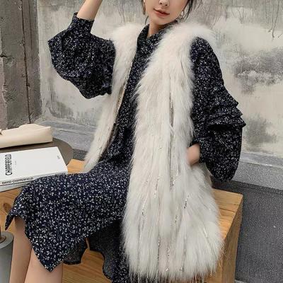 China Fashionable Ladies Knitted Raccoon Fur Vest Breathable With Sequin Vest for sale