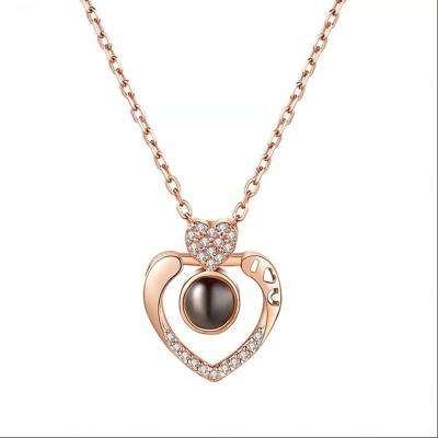 China Durable OEM ODM Factory Photo Projection Mother's Day Mother's Day Necklace Heart Custom Necklace for sale