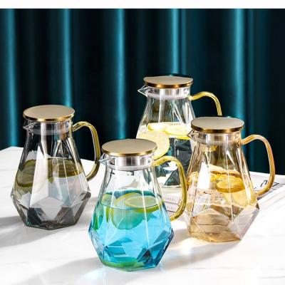 China Large capacity viable Diamond Glass Pitcher Sets with lid and handle for homemade juice and iced tea 1500ml 1800ml hot-cold water for sale