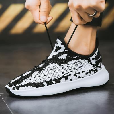 China Hot Selling Lightweight Soft Comfortable Sports Shoes Men's Unisex Running Shoes for sale