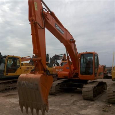 China Construction worksÂ   100% imported from South Korea Doosan DH225-7 medium used hydraulic pump excavator for sale