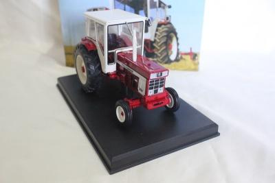 China Custom 32 Scale Toy Die Cast Metal 1 Die Cast Collectible Farm Tractor Models for sale