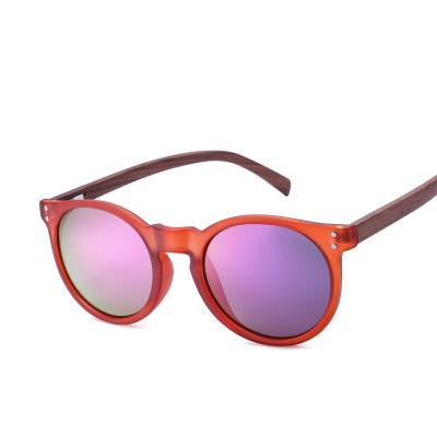 China Cheap PC Frame Fashion Sunglasses Wholesale Price Wooden Sunglasses For Women 2020 Sun Glasses for sale