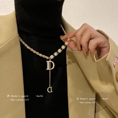 China FASHIONABLE Design Sense Classic D Letter Inlaid Zircon Plated 14K Gold Chain Necklace Women's Fashion Accessories Luxury Jewelry For Party for sale