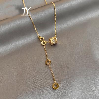 China New Color 2022 Trendy Luxury Titanium Steel Quick Collar Design Roman Numeral Pendant Chain Girl Feeling Sexy Jewelry for sale