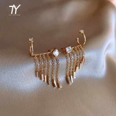 China Tayao TAYAO Wholesale Fashion High Quality 18K Gold Tassel Zircon Dangle Earrings 2022 Wedding Gift Banquet Women's Jewelry Earrings for sale