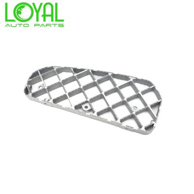 China AL 1535052 1535057 Heavy Duty European Tractor Body Parts Foot Board Foot Step Grill For Scania Truck for sale