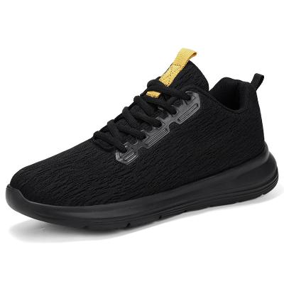 China EVA New Men Shoes Breathable Sports Shoes Running Shoes Fly Woven Black Travel Leisure Sports Shoes for sale