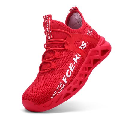 China Lightweight Cost Effective Fly Knit Breathable Kids Shoes Mesh Casual Sports Sneakers For Children for sale