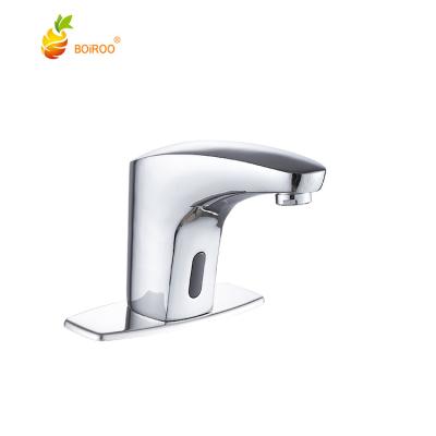 China 2022 Factory Supplier BOiROO Thick Sense Faucets Modern Automatic Faucet Hot Sale Modern Touchless Sanitary Faucet for sale