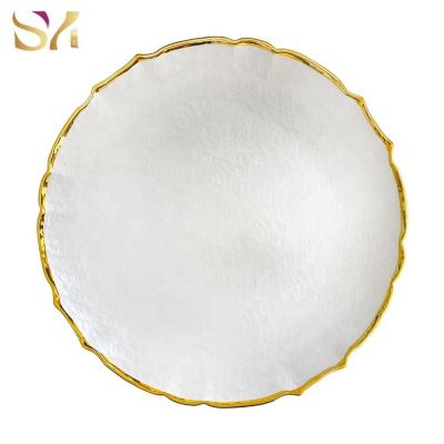 China Cheap Sustainable Christmas Charger Decorative White Wedding Glass Plates Bulk Gold For Table For Sale for sale