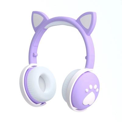 China 10m Good Sound Quality Girls Kids Led Lighting Radio Cat Ears Headphone Lovely for sale