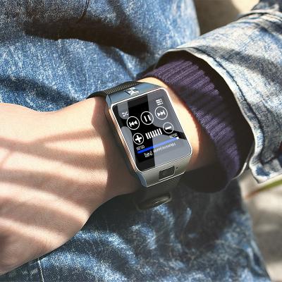 Chine 2019 montre chaude de Bluetooth de carte du compte SIM d'étape de Smart Watch de la vente DZ09 pour les téléphones mobiles de montre de dispositifs portables à vendre