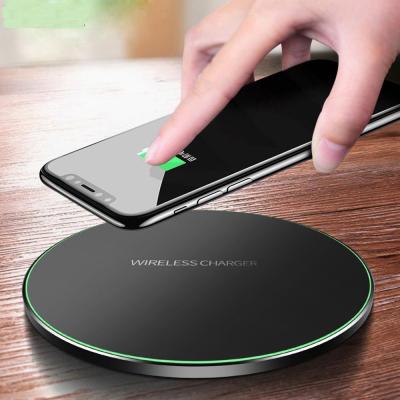 China Behenda Universal Wireless Charging Pad for iPhone Customized Logo Mini Wireless Charging Pad for Samsung Galaxy s2 for sale