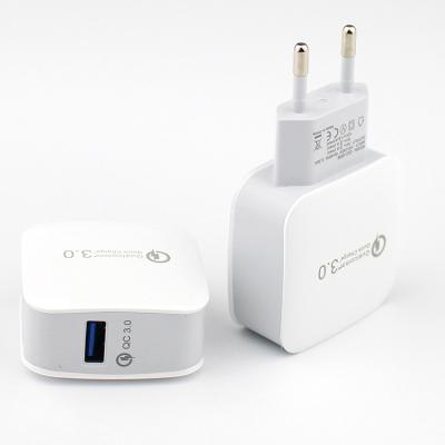 Chine Adaptateur de prise universel d'usb d'adaptateur d'usb de puissance d'adaptateur d'accessoires électriques en gros de téléphone portable à vendre