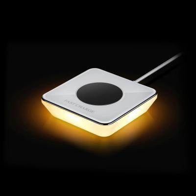 China 2018 Snelste Draadloze Lader van het Kerstmis de Promotie Aangepaste Octrooi met Ce-FCC ROHS Lampe Lader voor iPhone Maximum Xs Te koop