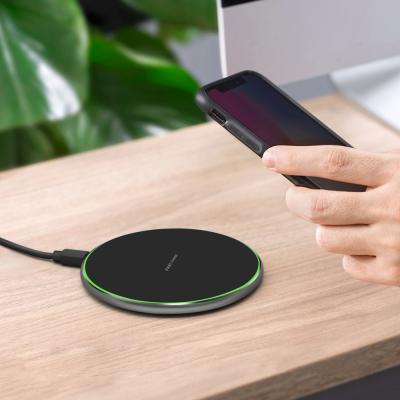 China Portable Wireless Charger For iphone XS Max Fast Wireless Charger for sale