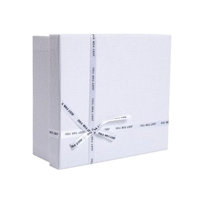 China Recycled Materials High Quality Paper Gift Boxes For Holidays, Elegant Gift Boxes With High Quality, Rigi Paper Boxes for sale