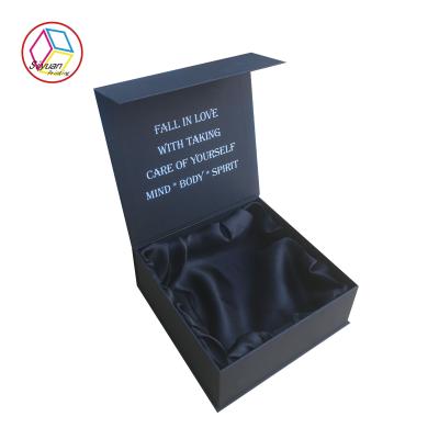China Luxury Luxury Box Black Cosmetic Packaging for sale