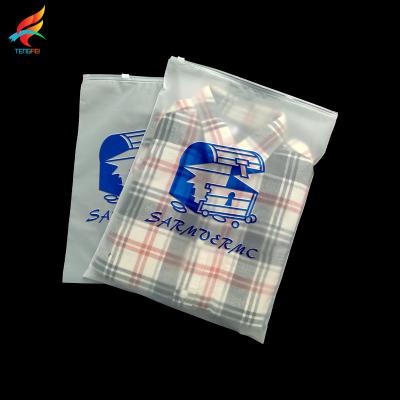 China Wholesale custom waterproof zipper bag low moq high quality recyclable for clothes jeans shoes cosmetics phone case packaging for sale