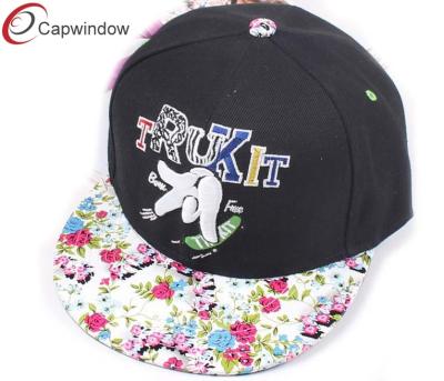 Chine Hip Hop a adapté la casquette de baseball décorée d'un monogramme de casquettes de baseball pour des filles à vendre