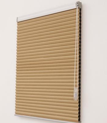 China 2019 Fireproof Selling Cost Effective Cordless Ceiling Roller Shade Honeycomb Shades for sale