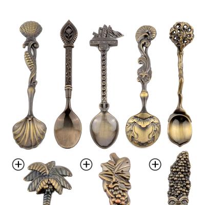 China YiJia Zakka Sustainable European Classic Retro Bronze Metal Alloy Spoon Dessert Teaspoon Shells, Veils, Conch Shaped Spoons for sale