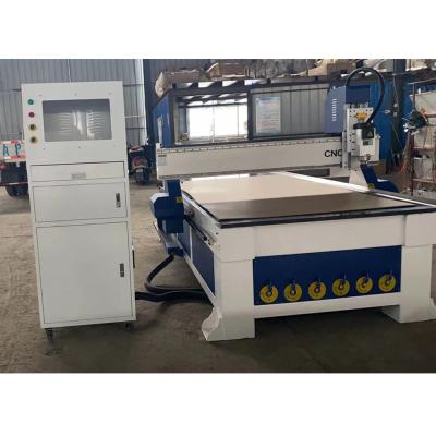 China Building Material Shops 1325 Automatic Wood CNC Router Machinery CNC Wood Machine For Wood Door for sale