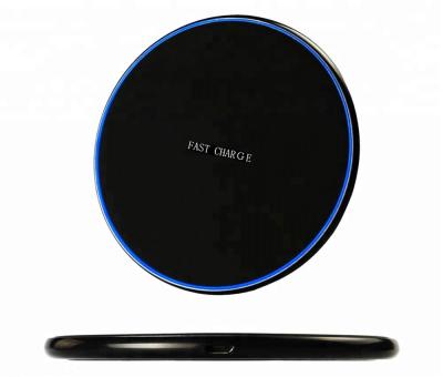 China Hot Selling Mobile Phone Q16 Customize Logo Round Wireless Charger Promotional Gift for sale