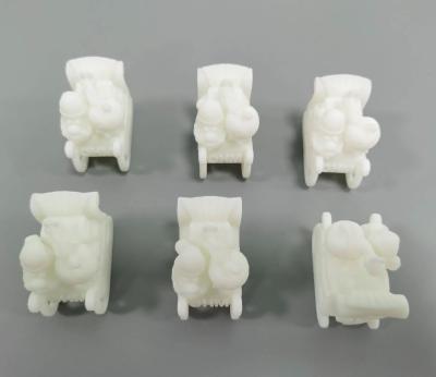 China Calzado de color blanco personalizado con proceso de impresión 3D de esterolitografía de alta precisión en venta