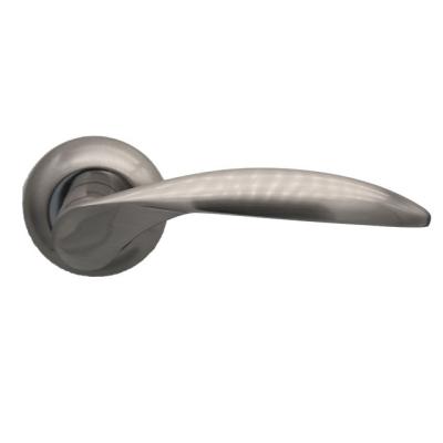 China Modern Type Traditional Zinc Door Lever Handles For Russian Market for sale