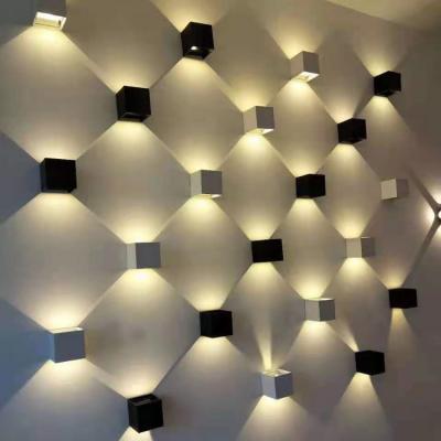 China Indoor High Efficiency 3W5W LED Wall Lamp and 8W Down Aluminum Decorate Wall Sconce Bedroom LED Wall Light for sale