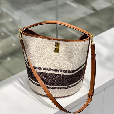 China 2023 Designer PORTABLE Luxury Women's PORTABLE Luxury Women's Shoulder Bags Factory Handmade Woven Shoulder Bags Custom Logo for sale