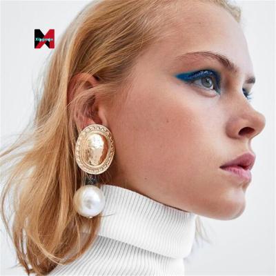 China CLASSIC European and American Pearl Metal Earrings Exaggerated Famous Retro Women's Bohemian Accessories for sale