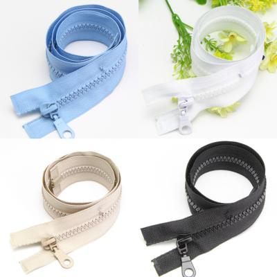 China Sustainable factory sale! 5# resin zipper pull whosale zipper custom design zeipper for clothing shoes for sale